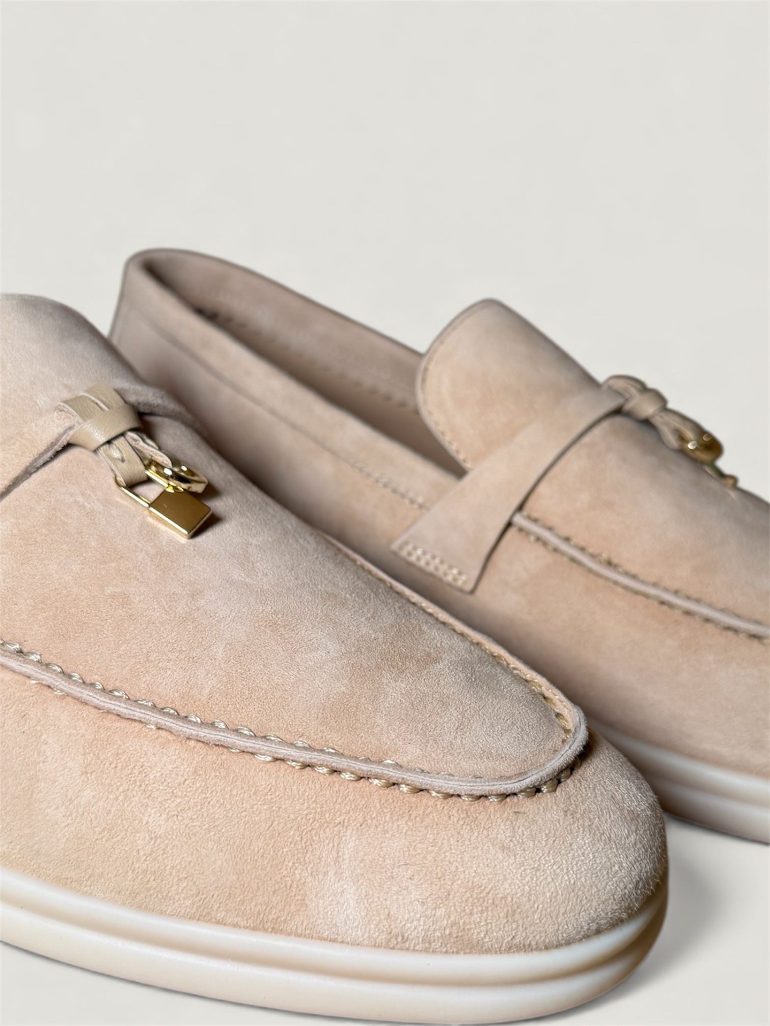 Klassische Amulett Loafer Damen - Champagner Beige