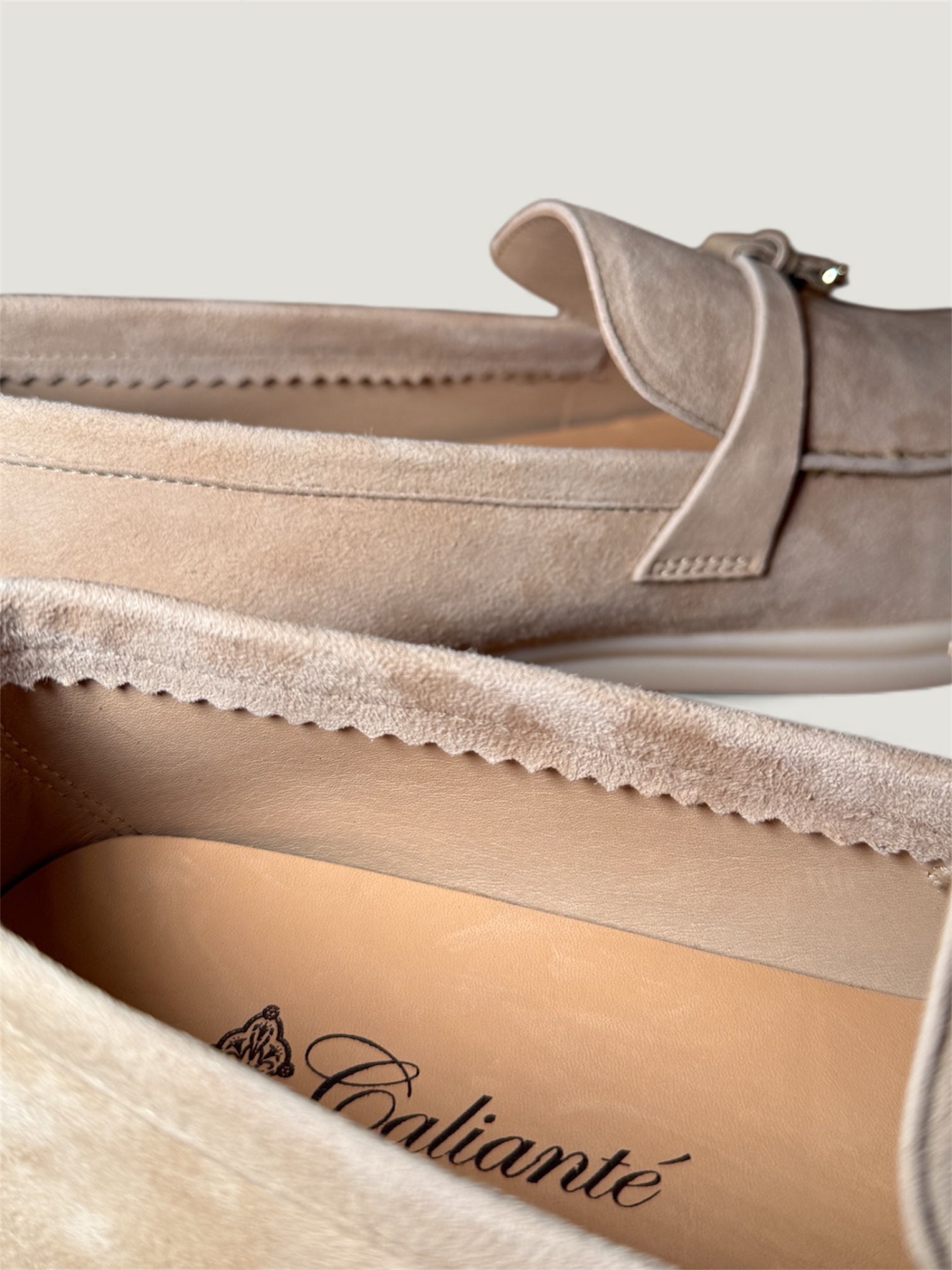 Klassische Amulett Loafer Damen - Champagner Beige