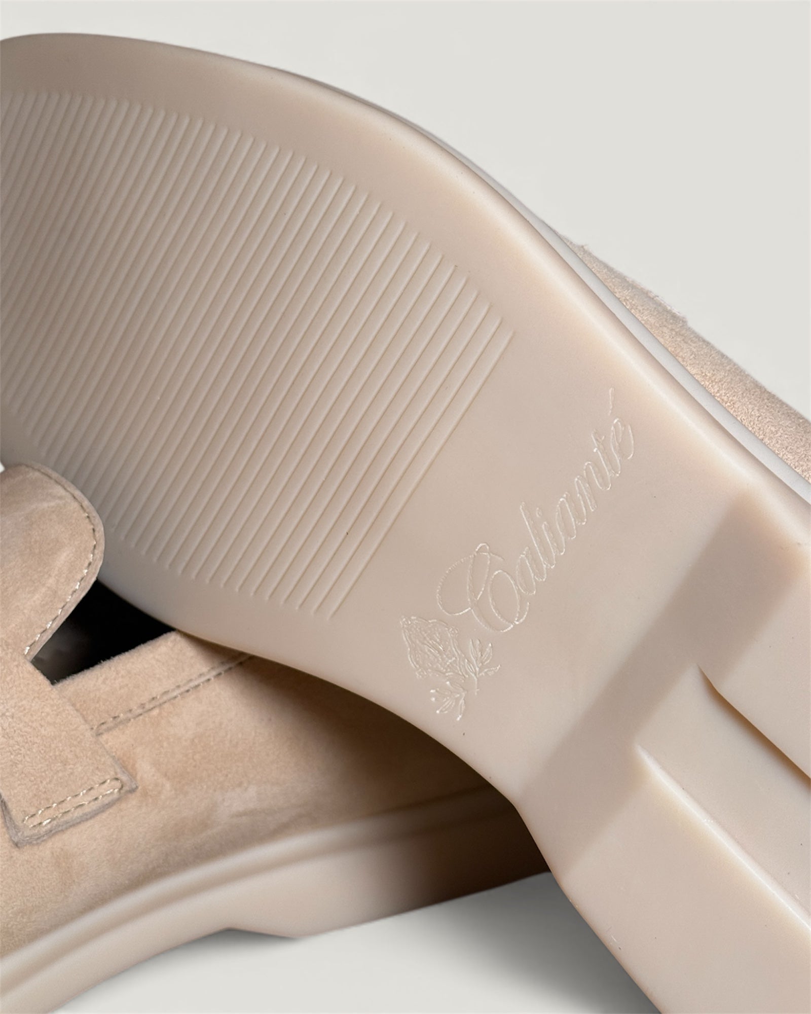 Klassische Amulett Loafer Damen - Champagner Beige